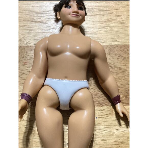 Disney Encanto Luisa Madrigal Strong 12" Fashion Doll Jakks Pacific - Picture 4 of 7